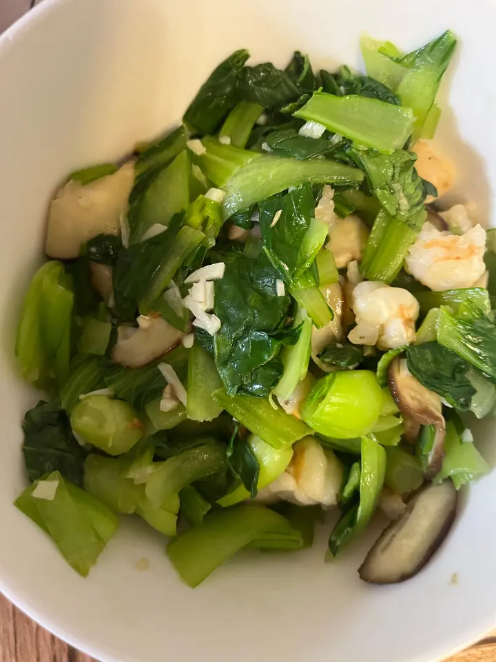 香菇虾仁炒油菜 第 7 步