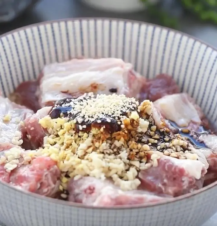 电饭煲焖排骨 第 3 步