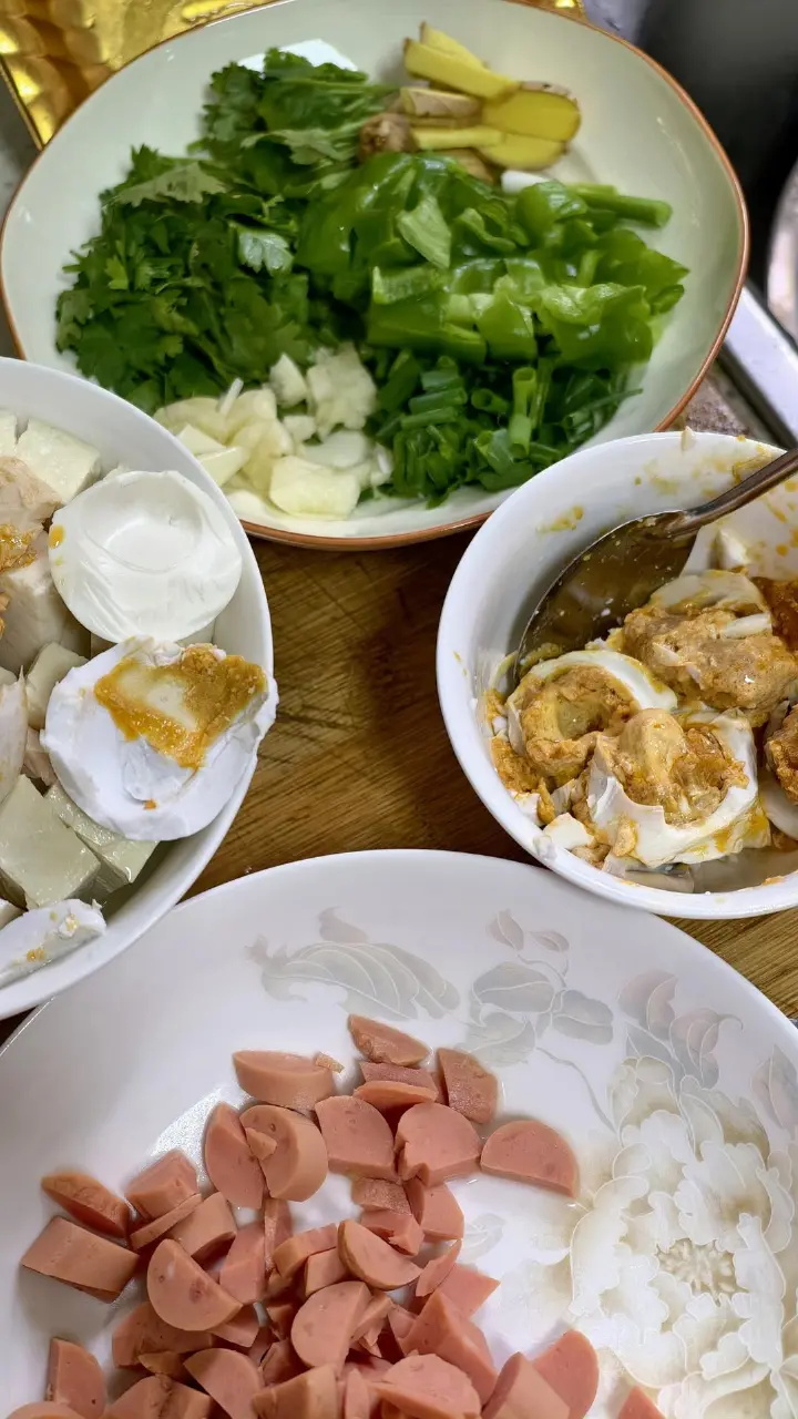 咸蛋黄烧豆腐 第 1 步