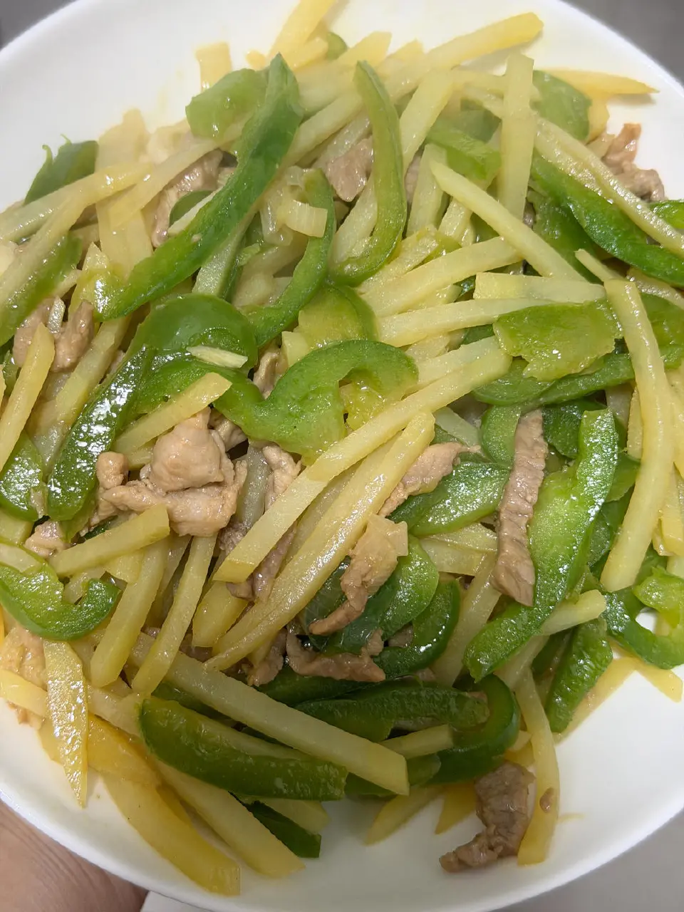 青椒土豆炒肉丝成品图