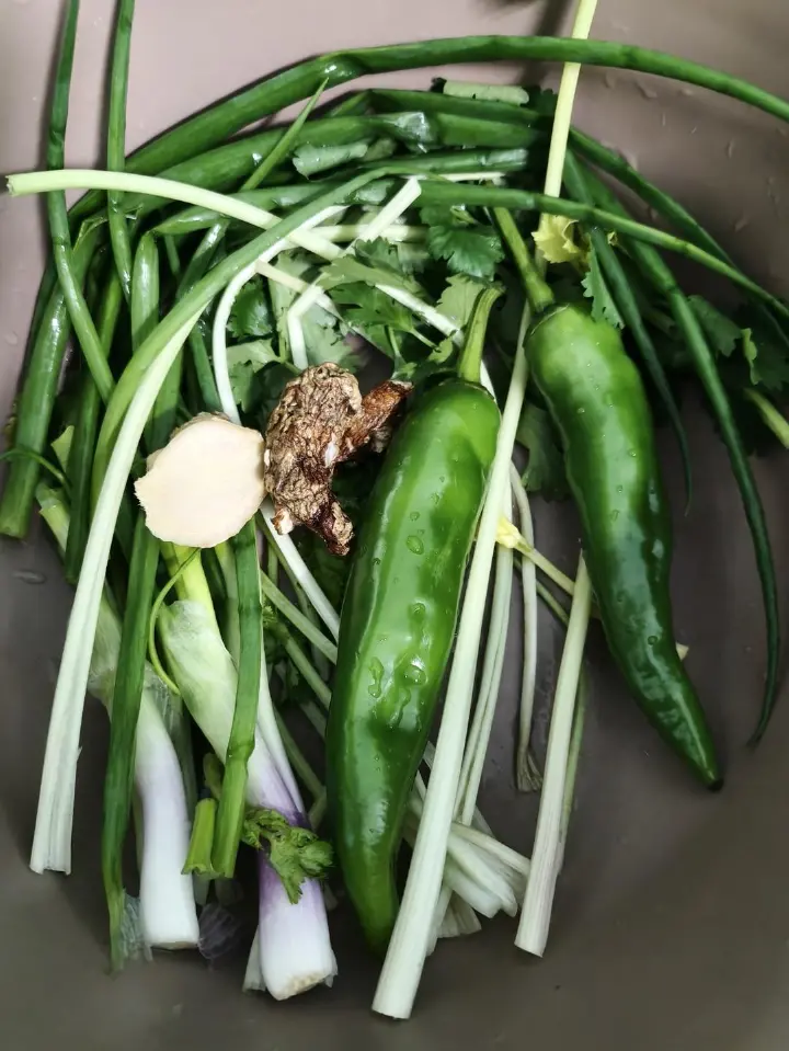 沙姜爆炒脆肉鲩 第 2 步