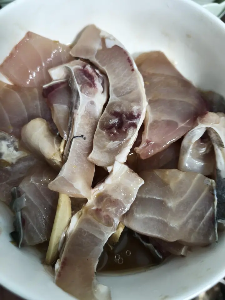 沙姜爆炒脆肉鲩 第 3 步