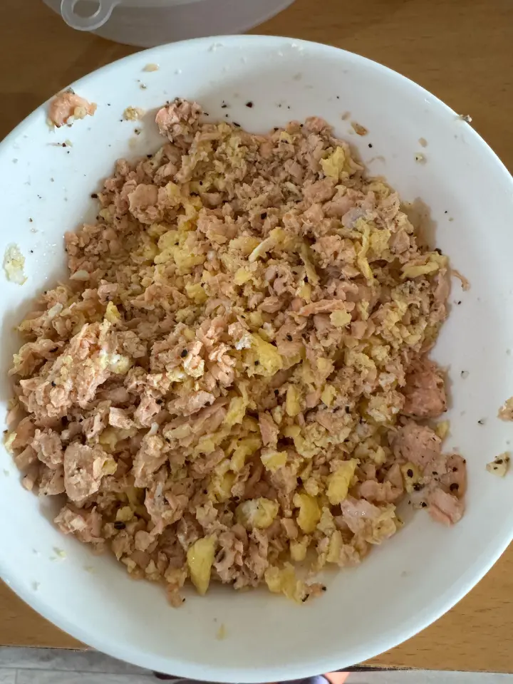 三文鱼杂粮饭团 第 4 步