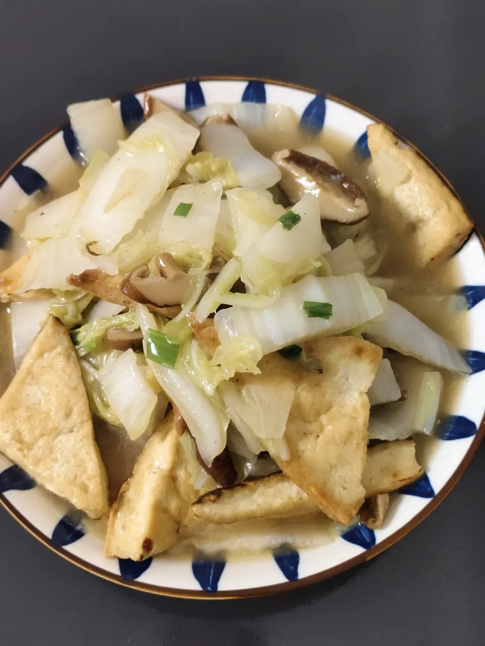 家常白菜豆腐成品图