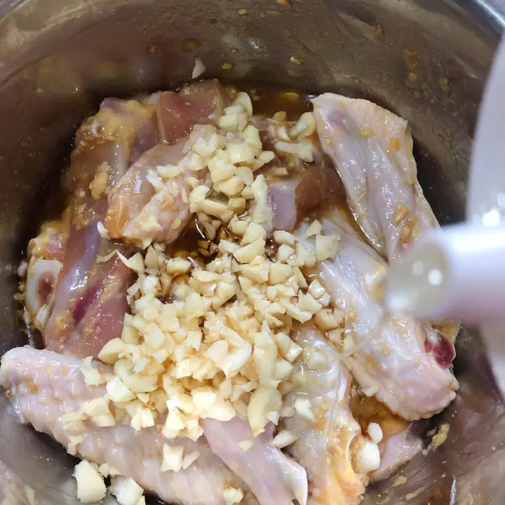 豆酱鸡翅煲 第 7 步