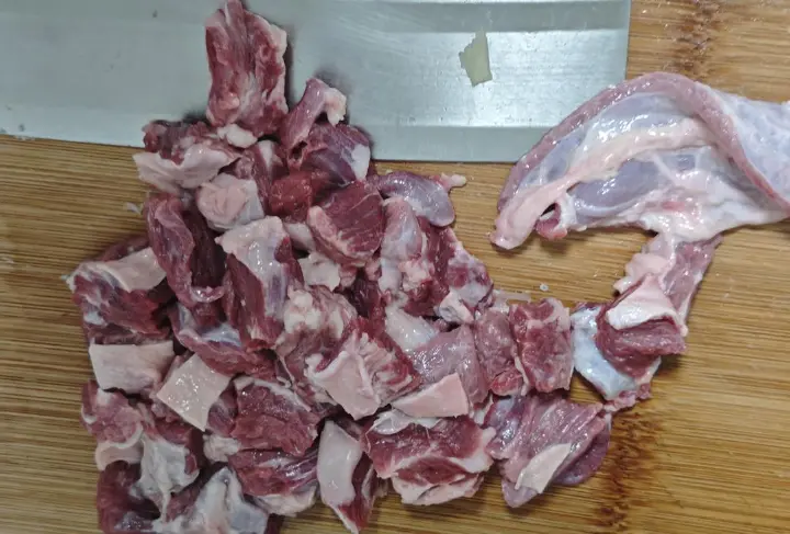 牛肉土豆南瓜烩饭 第 1 步