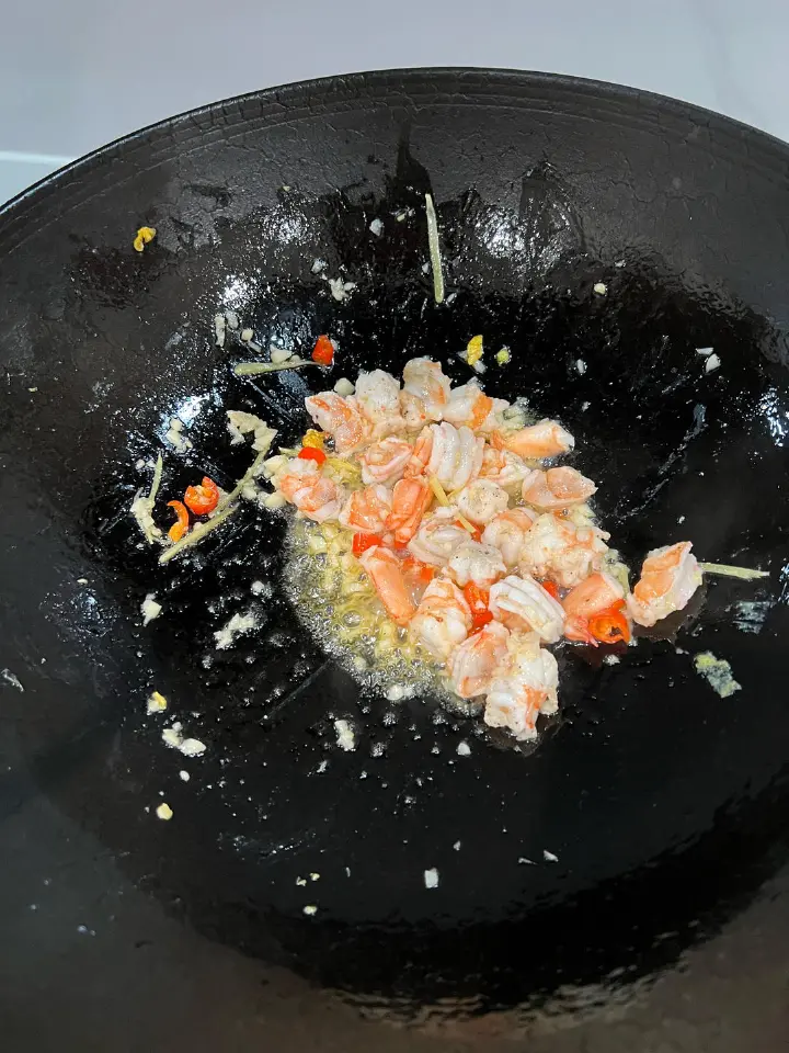 虾仁炒鸡蛋 第 4 步
