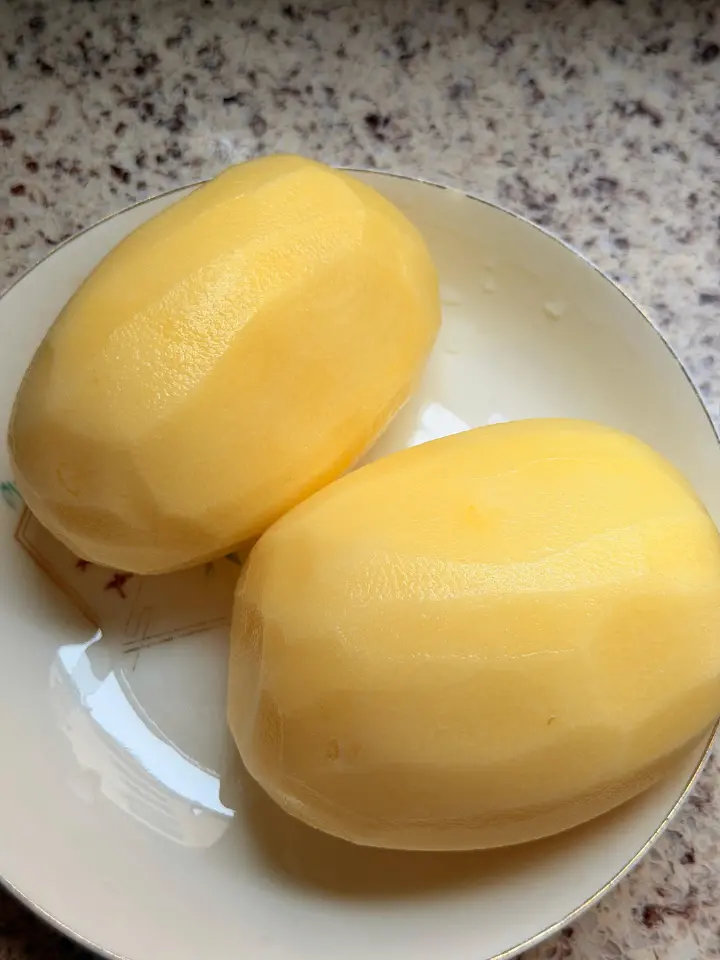 土豆焖鸡 第 4 步