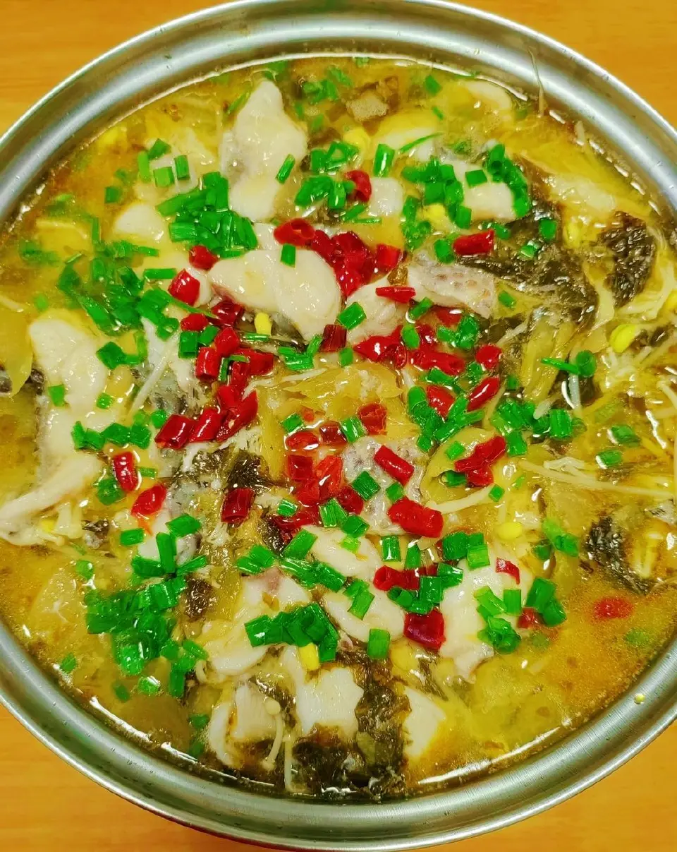家常酸菜鱼成品图