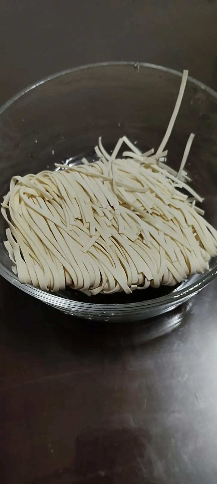 微波炉葱油拌面 第 2 步