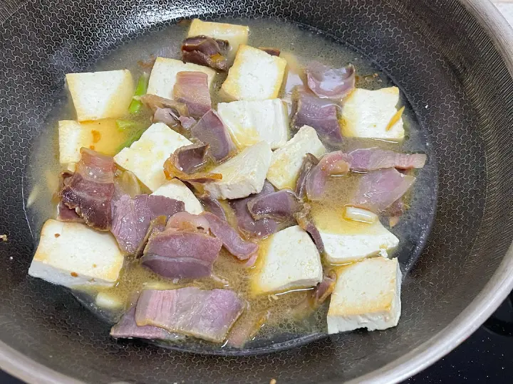 咸肉炖老豆腐 第 9 步