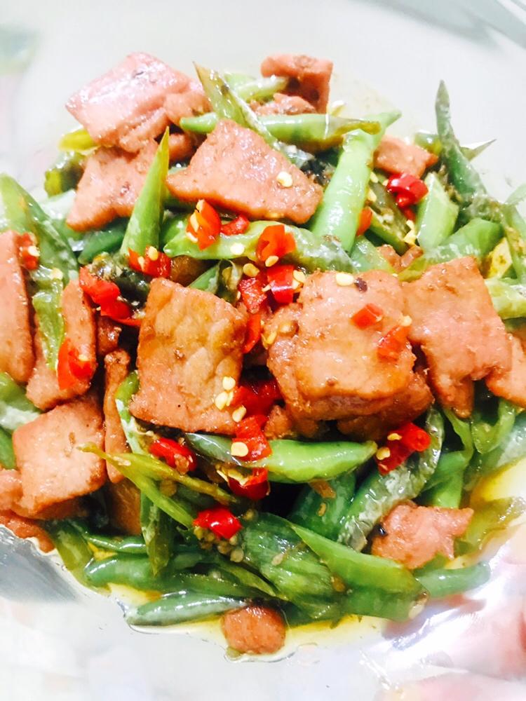 杭椒小炒黄牛肉成品图
