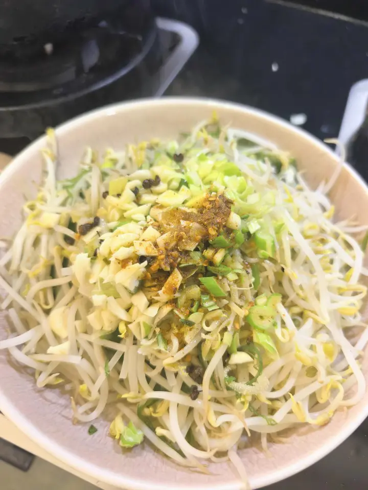 油炝百叶拌豆芽 第 5 步