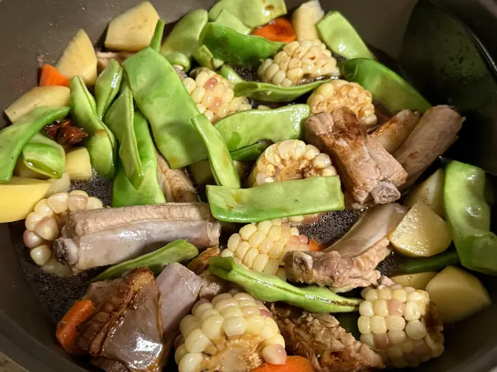 排骨油豆角乱炖 第 6 步