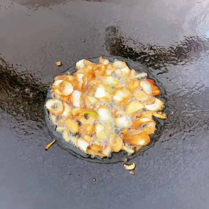 芋头炒猪肉 第 6 步