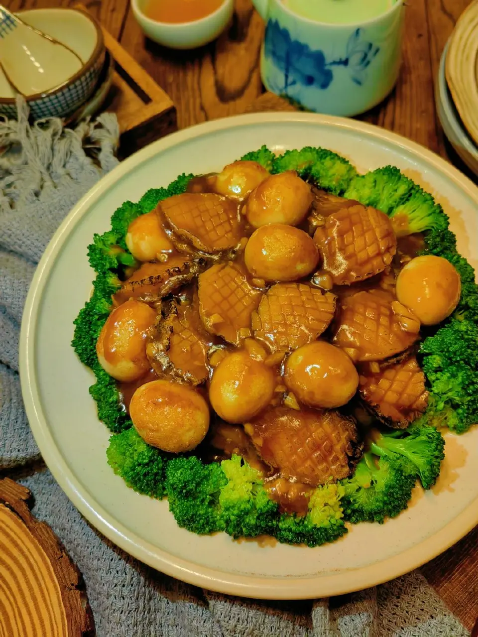蚝汁鲍鱼成品图