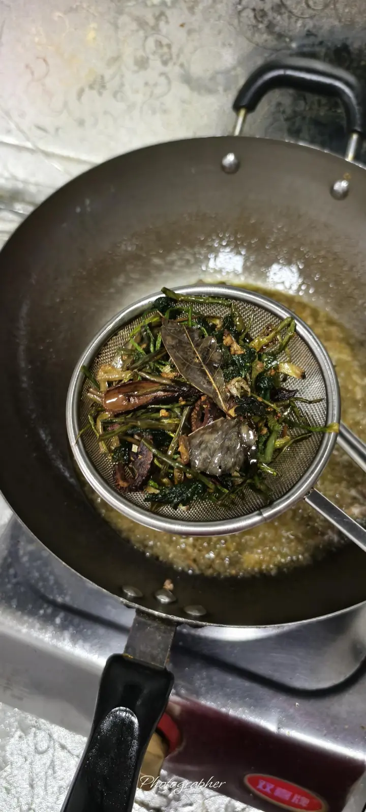 自制香辣牛肉酱 第 5 步