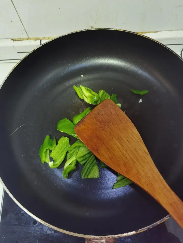 红烧茄子五花肉 第 6 步