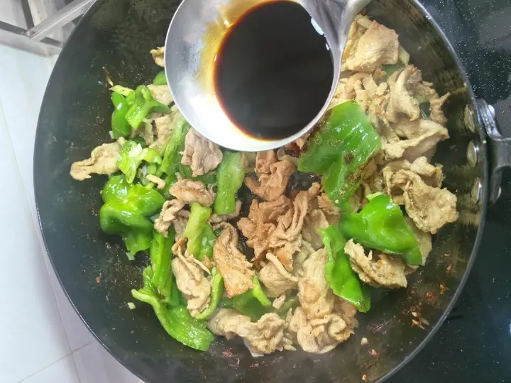 麻椒炒肉 第 9 步