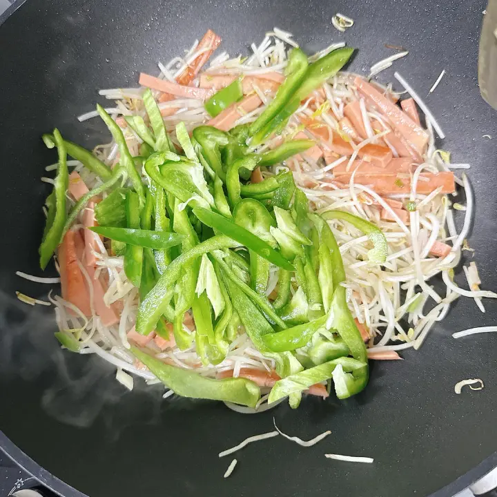三丝火腿炒鸡蛋 第 9 步