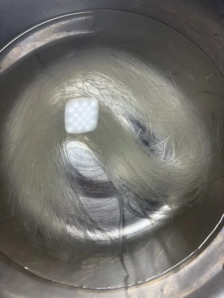 皮蛋咸蛋白菜粉丝汤 第 2 步