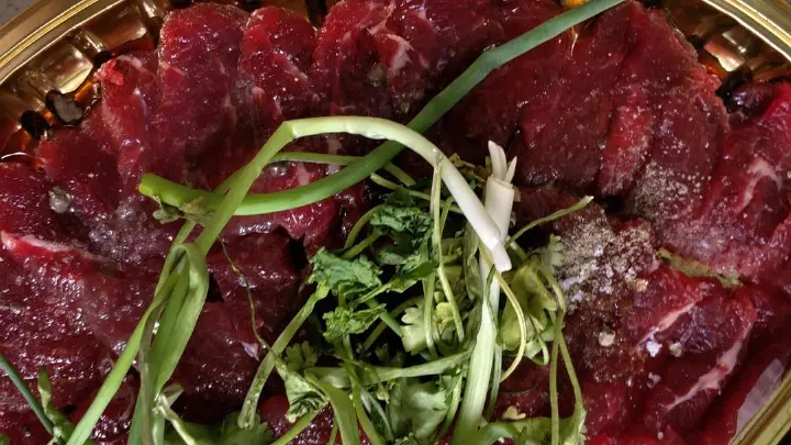凉拌牛肉 第 2 步