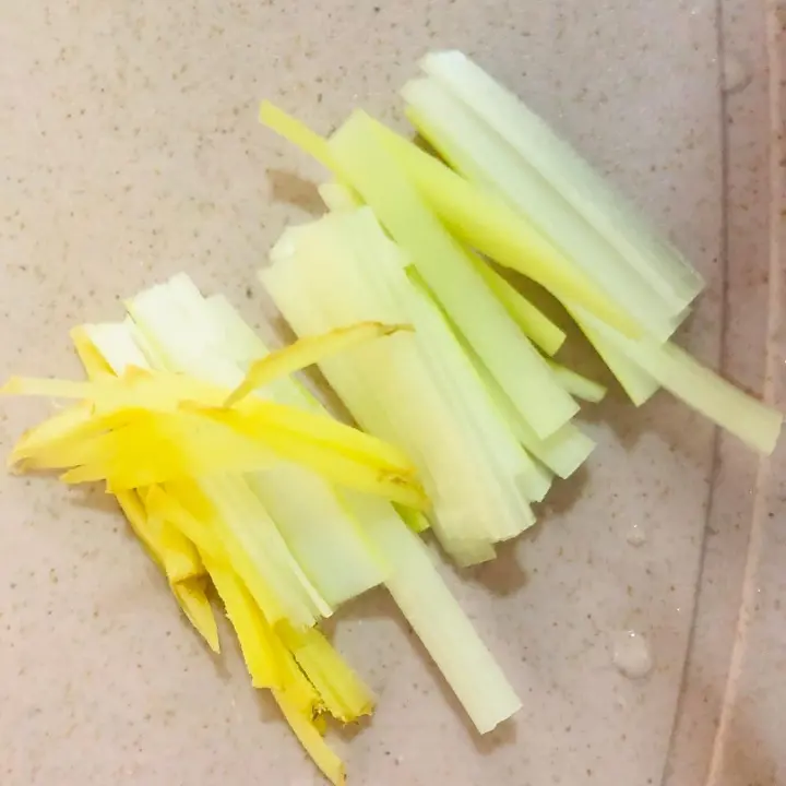 素炒包菜丝 第 3 步