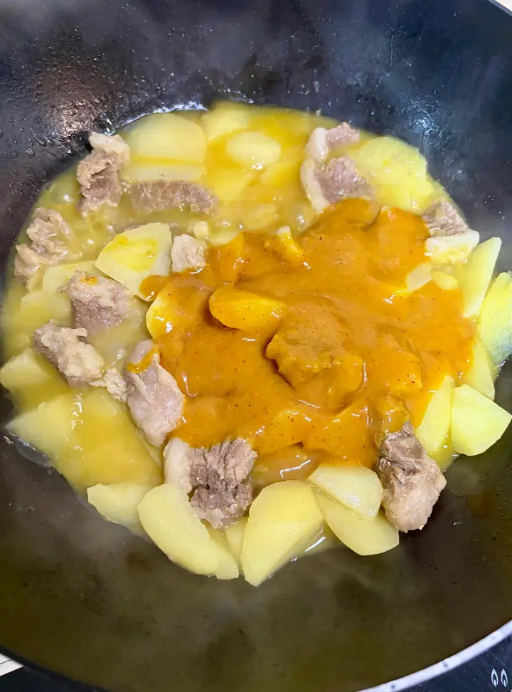 咖喱土豆炖牛腩 第 6 步