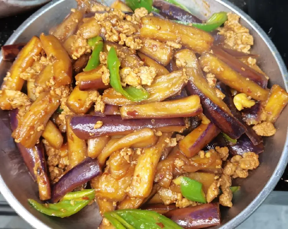 肉末茄子成品图