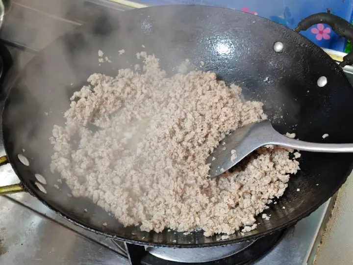 梅干菜肉沫纸皮烧麦 第 7 步