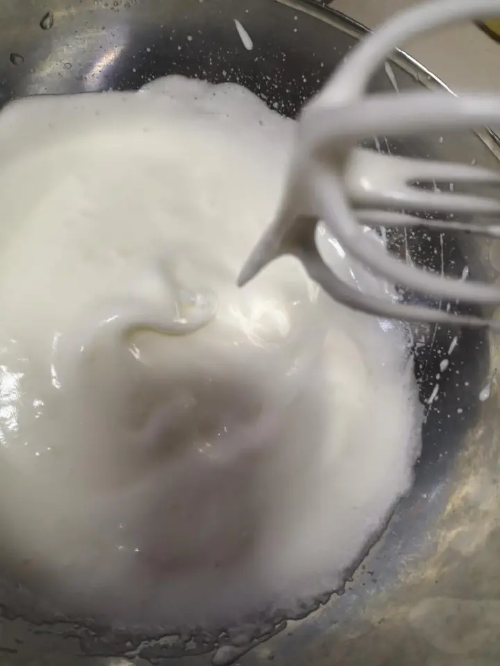 6寸轻乳酪蛋糕 第 9 步