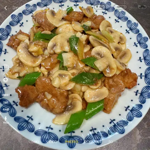 蘑菇炒肉片