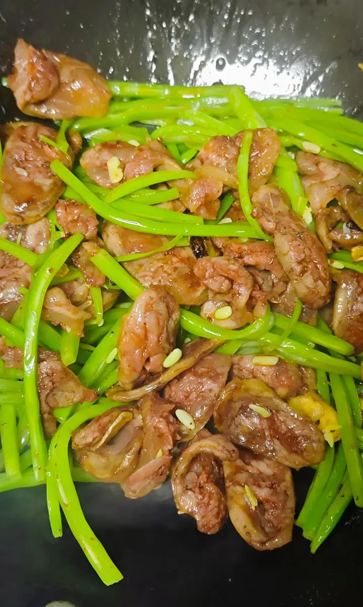 扁豆角炒腊肠 第 3 步