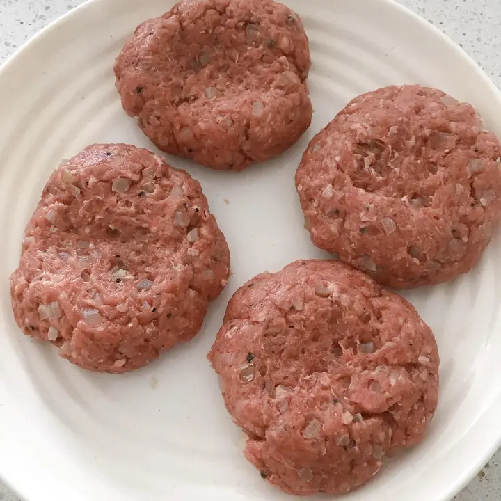 多汁汉堡牛肉饼 第 3 步