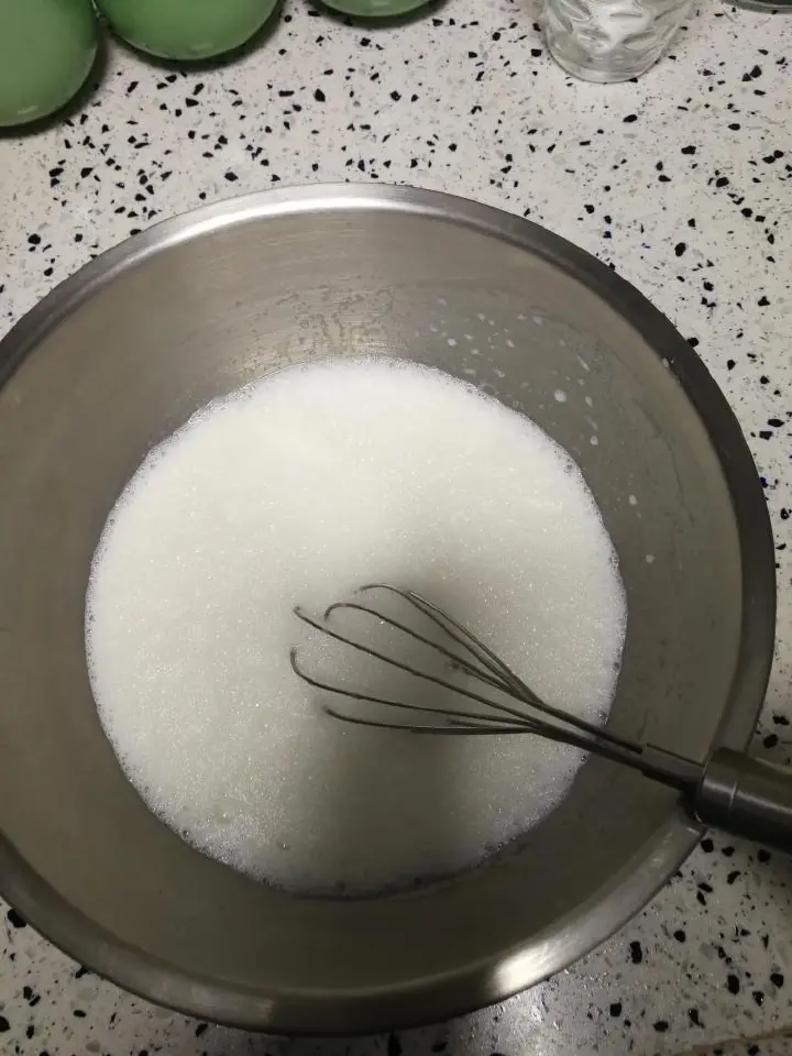 双皮奶 第 1 步