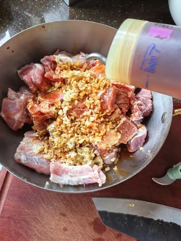 电饭煲排骨焖芋头 第 3 步