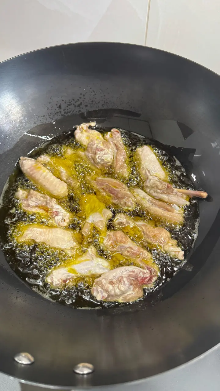 干锅土豆鸡翅虾 第 7 步