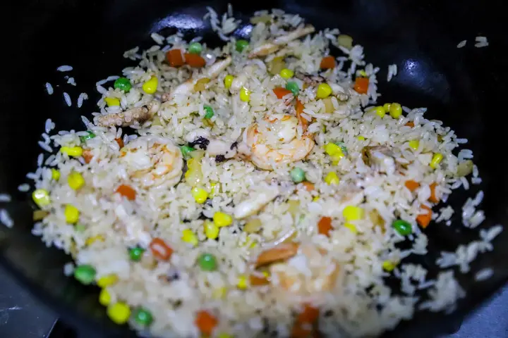美极海鲜炒饭 第 8 步