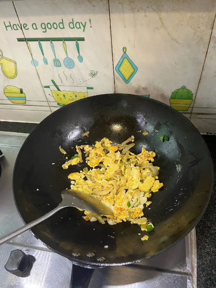榨菜炒鸡蛋 第 5 步
