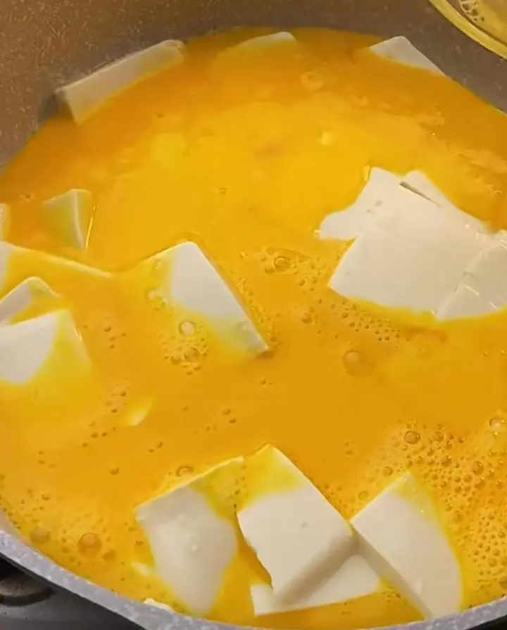 内酯豆腐抱蛋 第 3 步