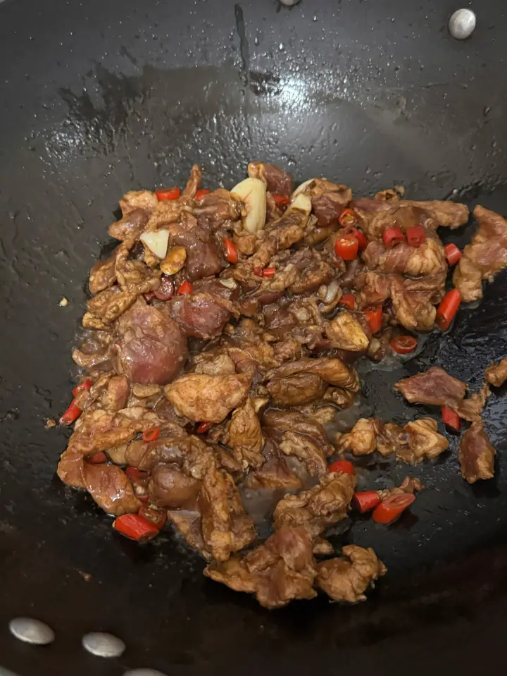 辣椒炒肉 第 4 步