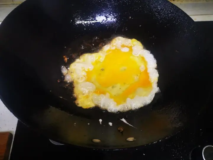 苦瓜炒蛋 第 4 步