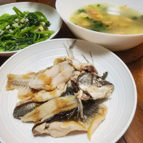无骨鲫鱼豆腐汤