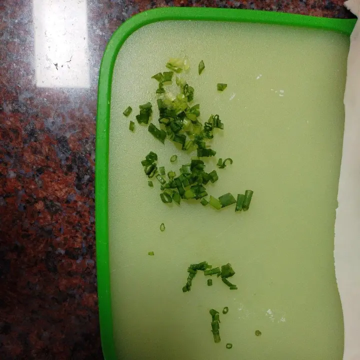 饺子皮葱油饼 第 4 步