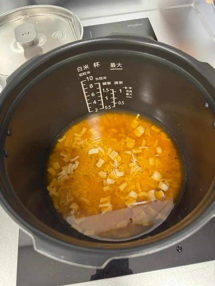 三文鱼焖饭 第 4 步