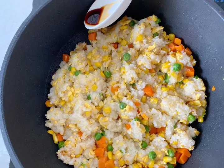 快手蛋炒饭 第 8 步