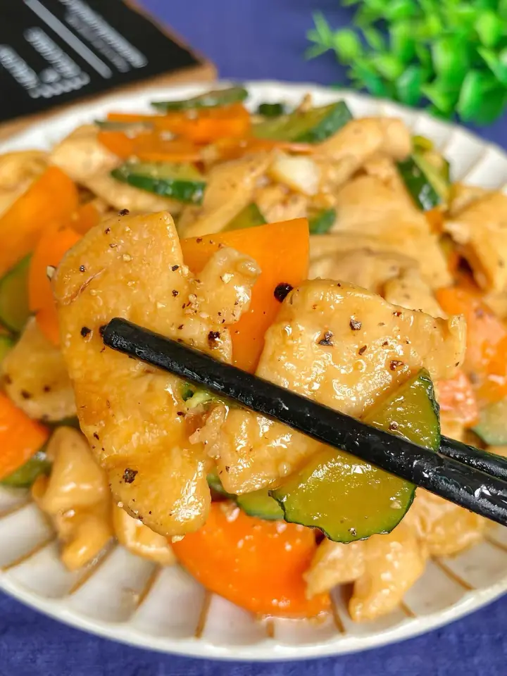 杂蔬炒鸡胸肉片 第 2 步