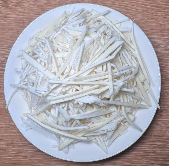 素炒茭白丝 第 4 步