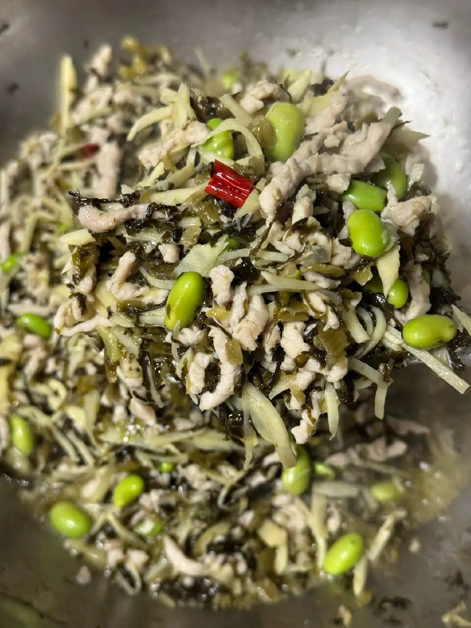 冬笋雪菜毛豆炒肉丝成品图