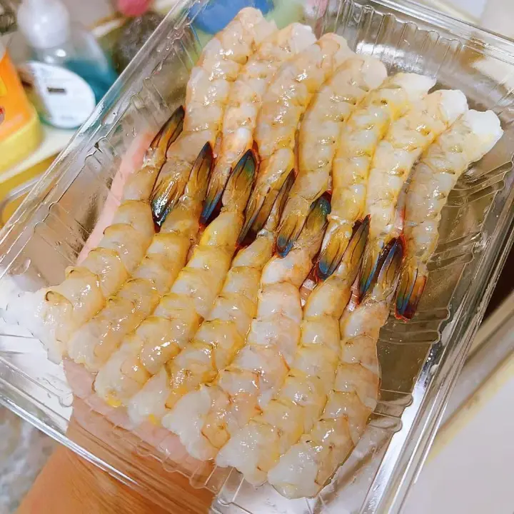 金银蛋炒虾球 第 2 步